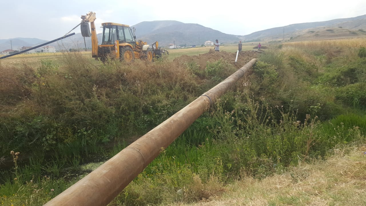 Lushnja irrigation canal
